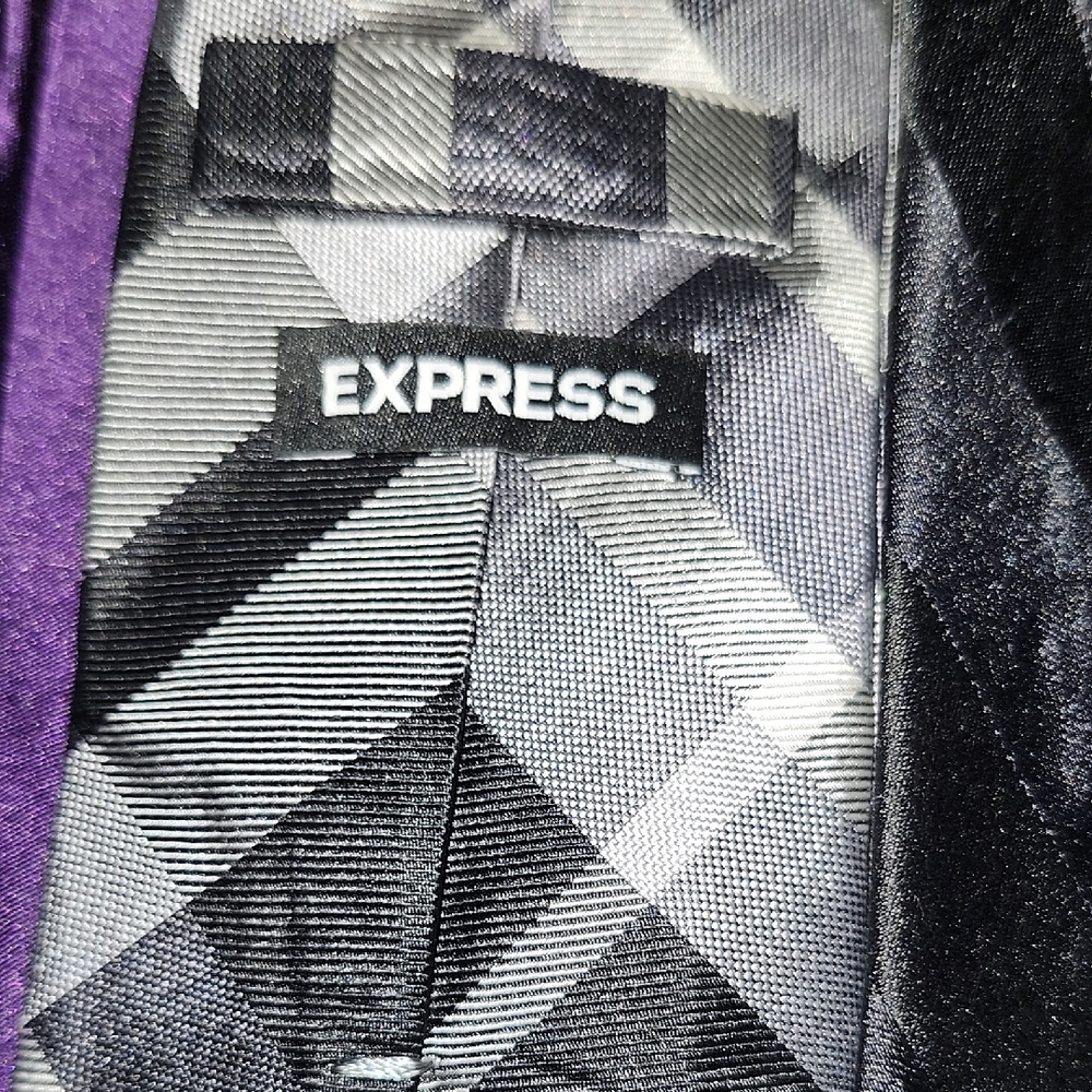 Damo Purple and Black Tie Collection Accessories - Picture 4 of 5